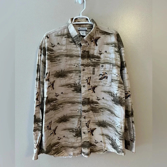 Vintage Columbia Shirt Button Down Camo Duck Cotton Hunting‎ Tan XL Outdoor - Picture 1 of 6